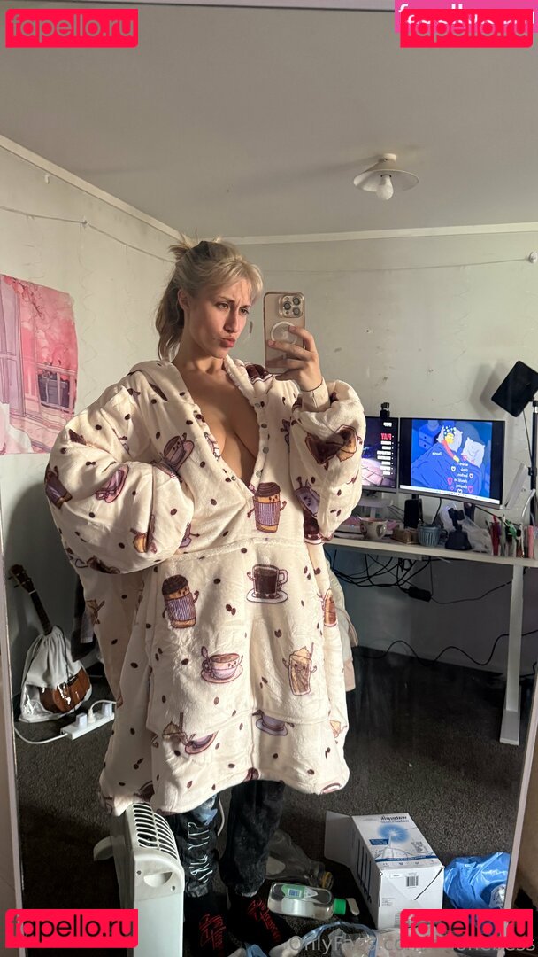 Anonebess Nude Onlyfans Photo 10