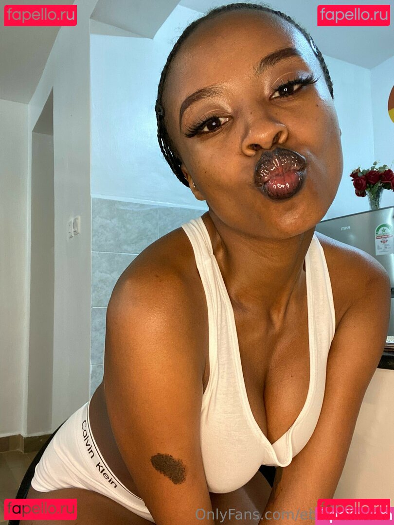 ebonynaomii Nude Onlyfans Photo 20