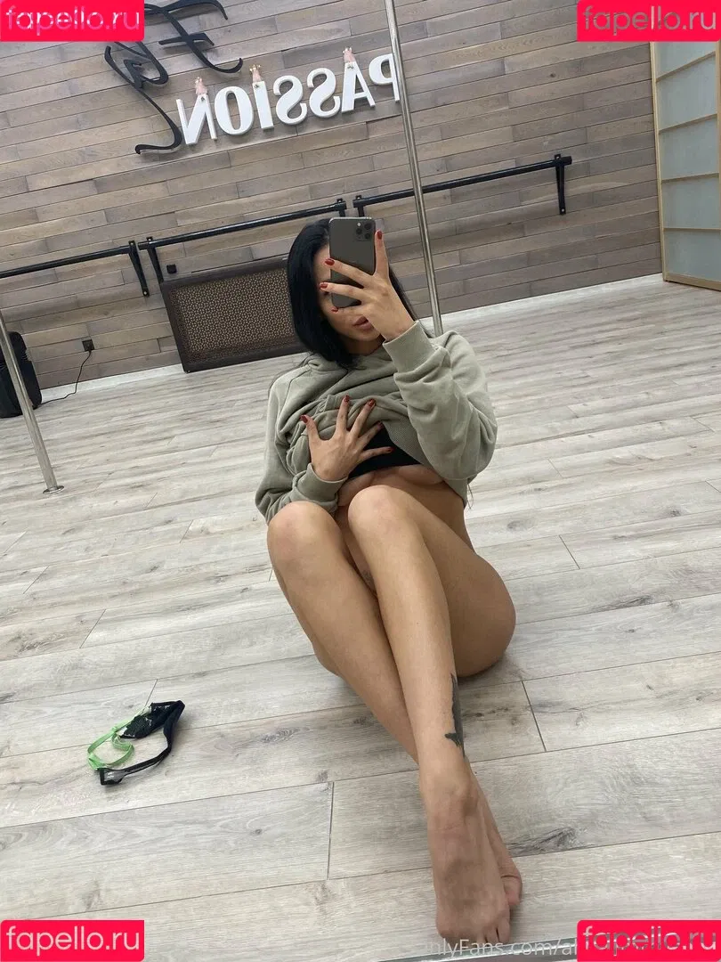linaford Onlyfans Photo Gallery 