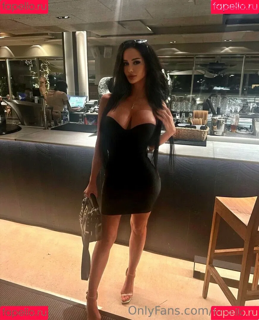 linaford Onlyfans Photo Gallery 