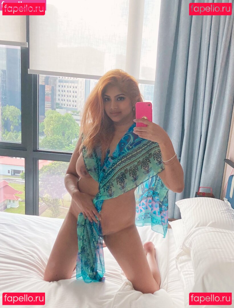 Joshna Fernando Nude Onlyfans Photo 10