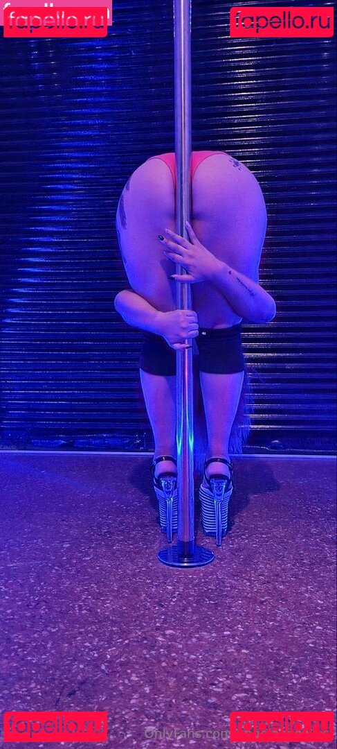angelaknowles Nude Onlyfans Photo 25