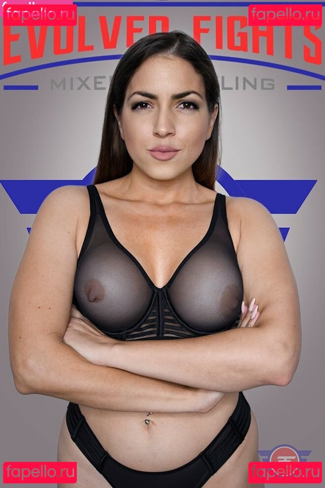 Valentina Bellucci Nude Onlyfans Photo 39