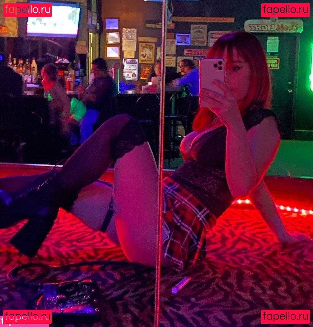 Gothicbratgf Nude Onlyfans Photo 37