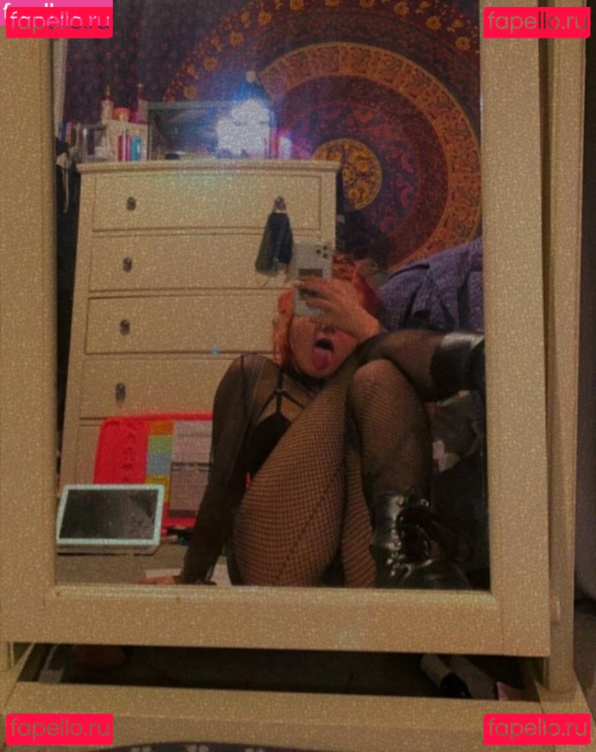 Gothicbratgf Nude Onlyfans Photo 22