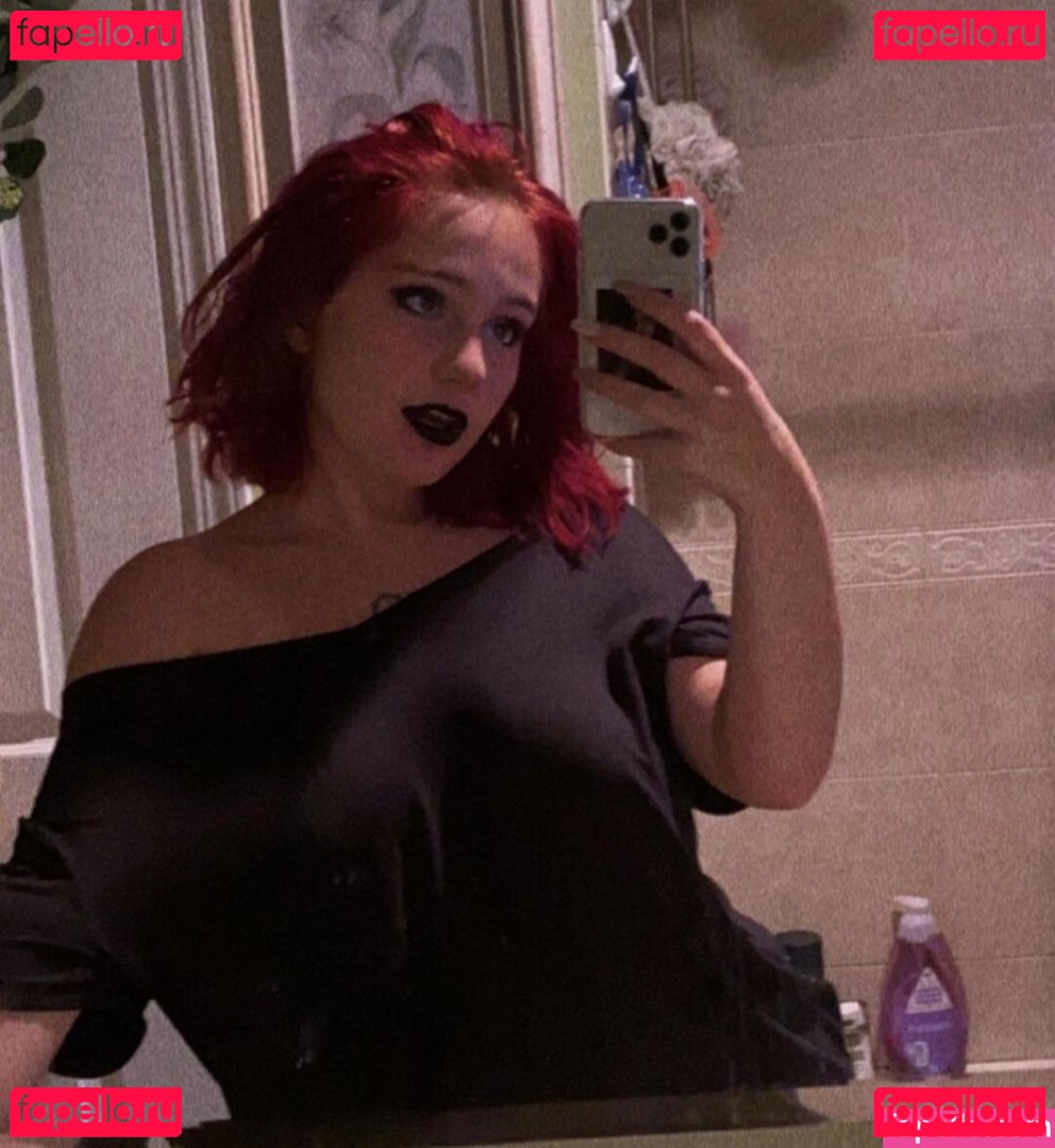 Gothicbratgf Nude Onlyfans Photo 17