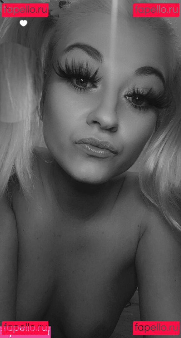 Arabella Sparkle Nude Onlyfans Photo 17