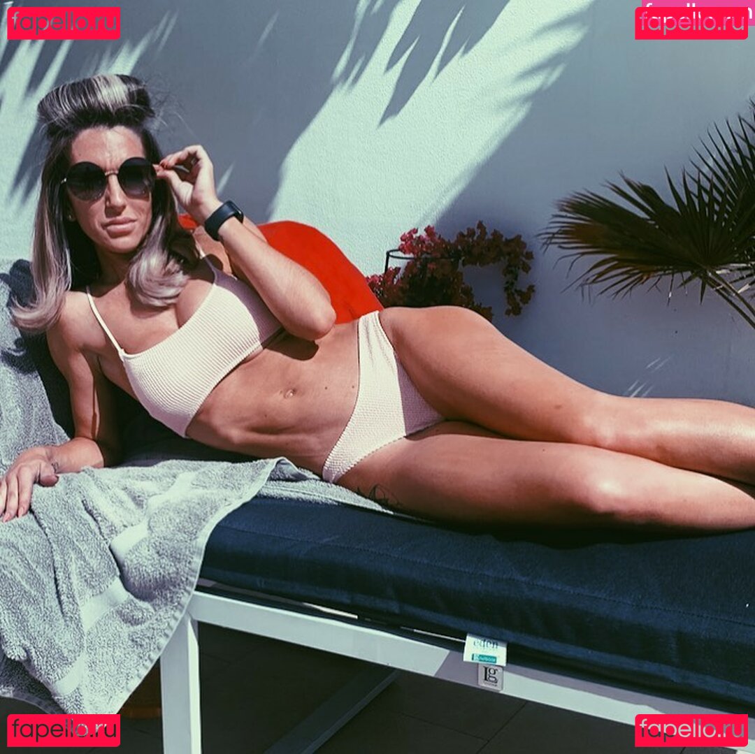 Chloe Gibbs Nude Onlyfans Photo 12
