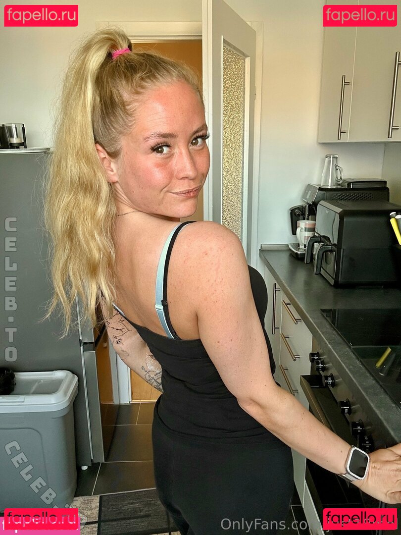 just18mel Nude Onlyfans Photo 27