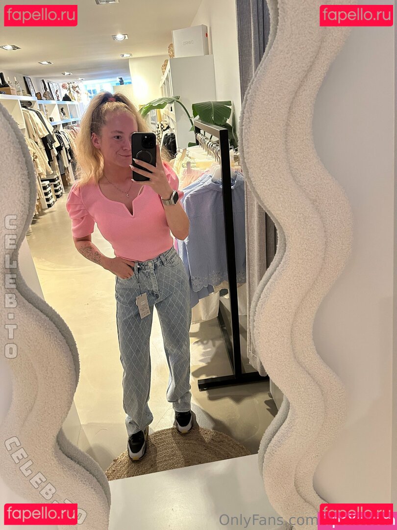 just18mel Nude Onlyfans Photo 25