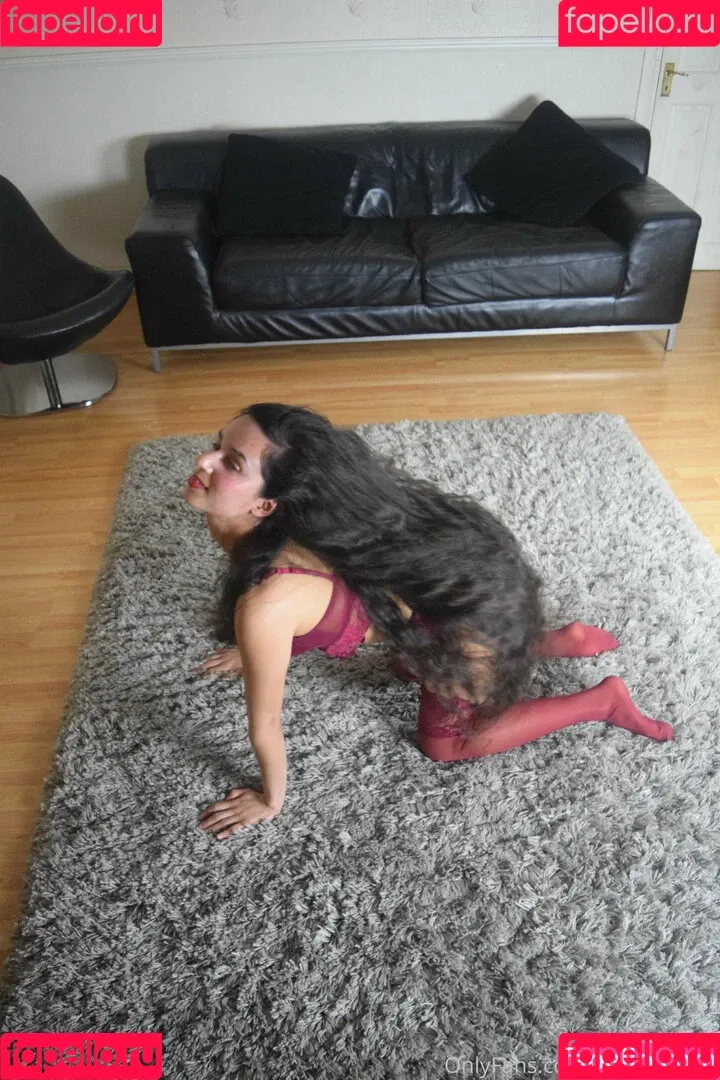 Mirabella Estella Onlyfans Photo Gallery 