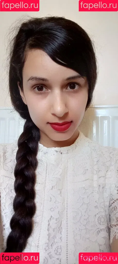 Mirabella Estella Onlyfans Photo Gallery 