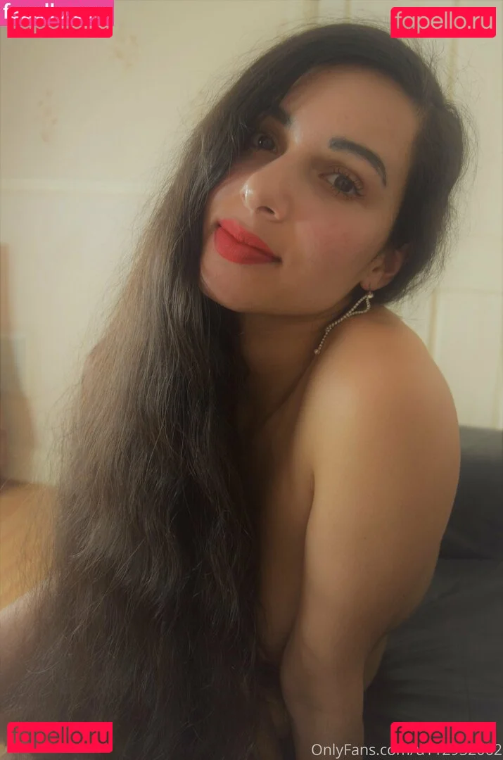 Mirabella Estella Onlyfans Photo Gallery 