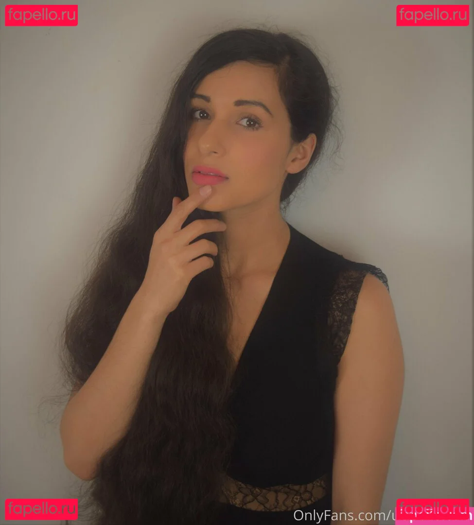 Mirabella Estella Onlyfans Photo Gallery 