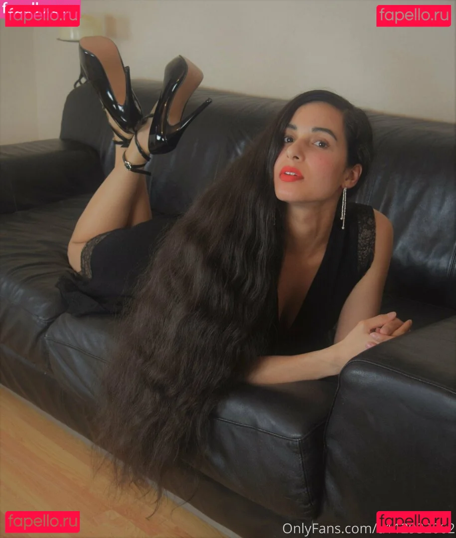 Mirabella Estella Onlyfans Photo Gallery 