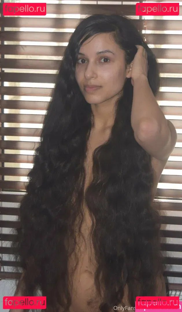 Mirabella Estella Onlyfans Photo Gallery 