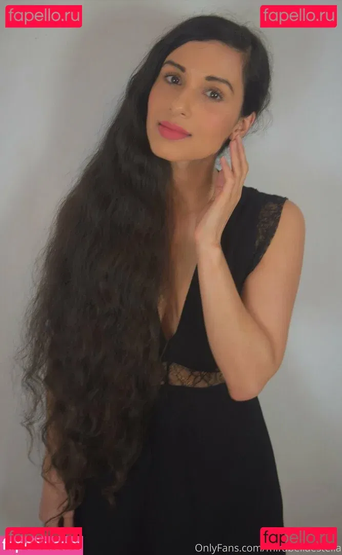 Mirabella Estella Onlyfans Photo Gallery 