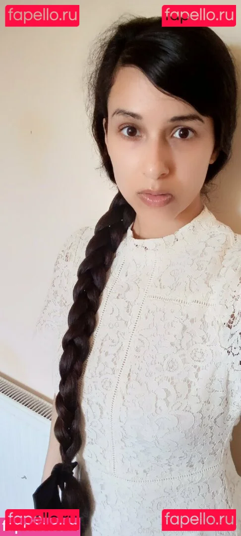 Mirabella Estella Onlyfans Photo Gallery 