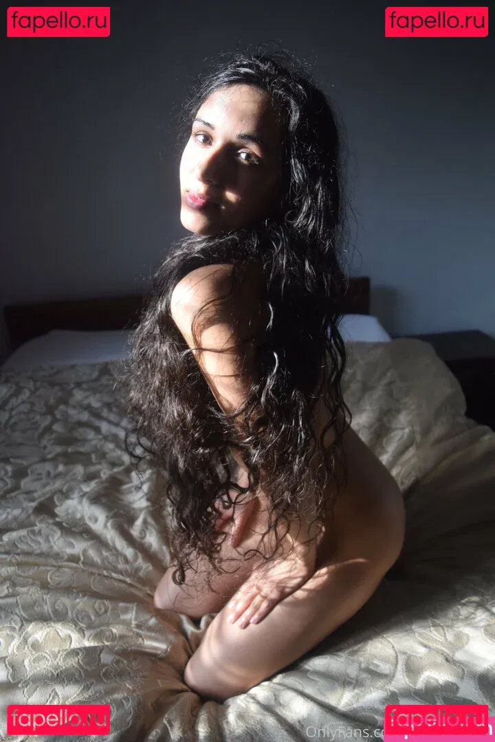 Mirabella Estella Onlyfans Photo Gallery 