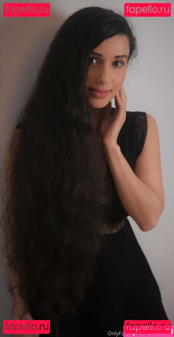 Mirabella Estella Onlyfans Photo Gallery 