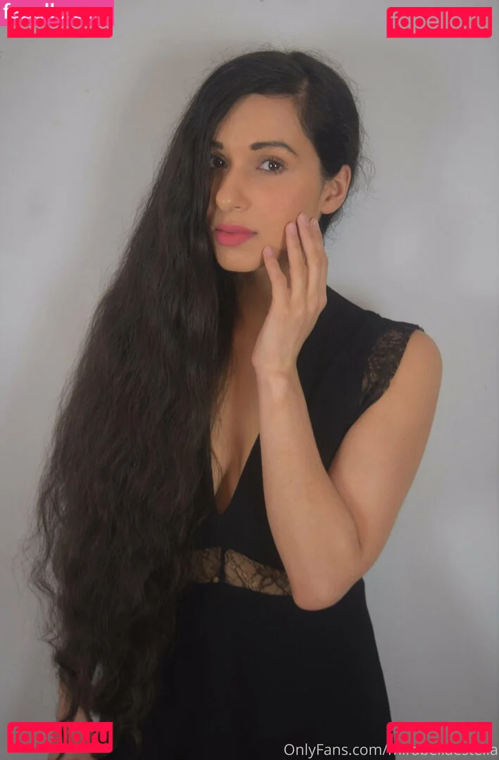 Mirabella Estella Onlyfans Photo Gallery 