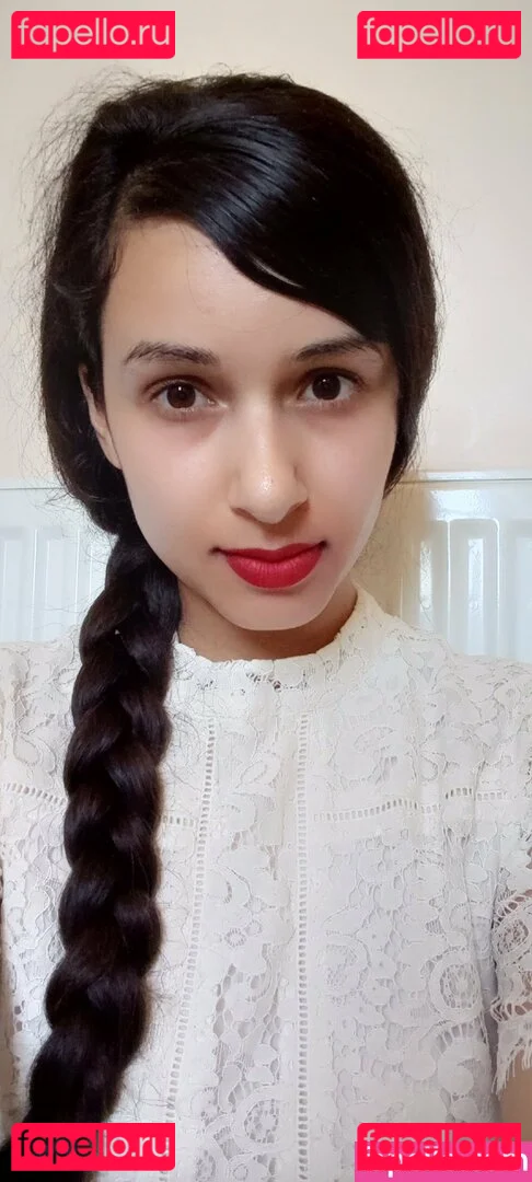 Mirabella Estella Onlyfans Photo Gallery 