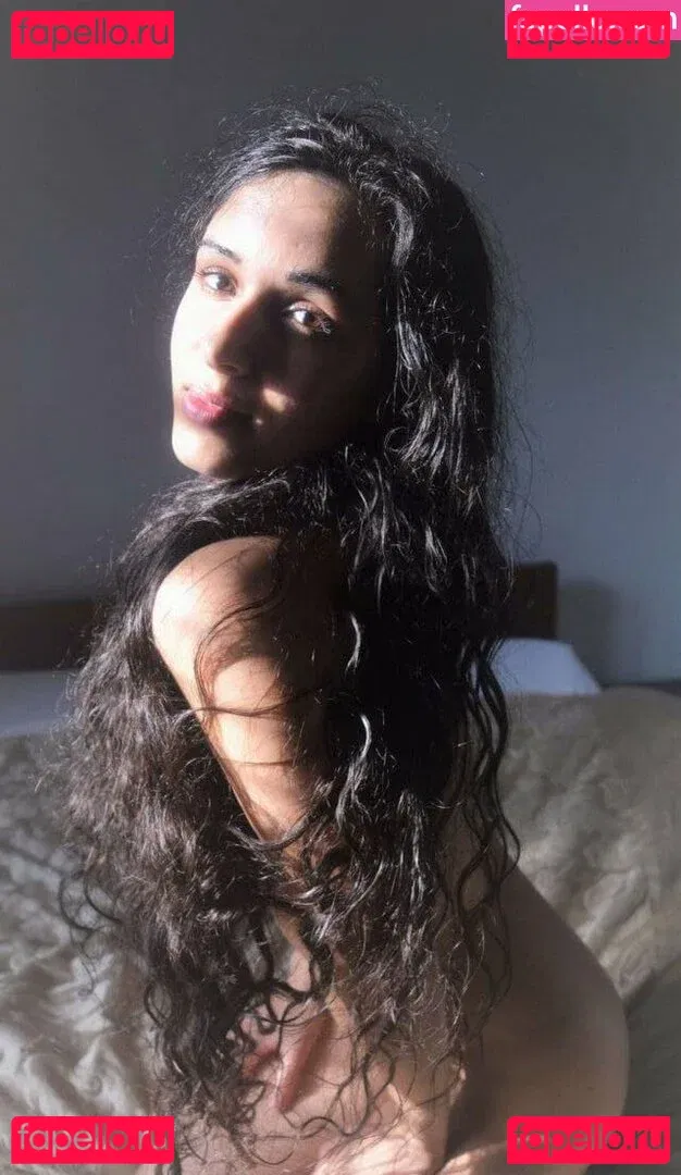 Mirabella Estella Onlyfans Photo Gallery 