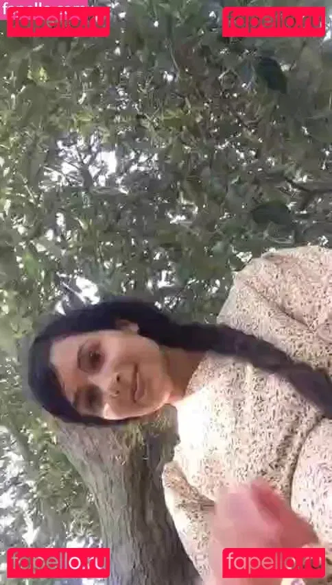 Mirabella Estella Onlyfans Photo Gallery 