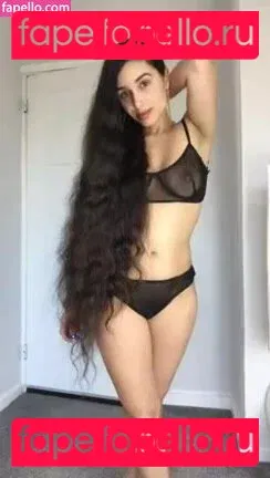 Mirabella Estella Onlyfans Photo Gallery 