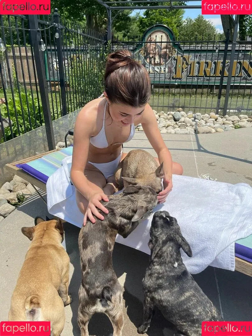 Ava Rose Beaune Onlyfans Photo Gallery 