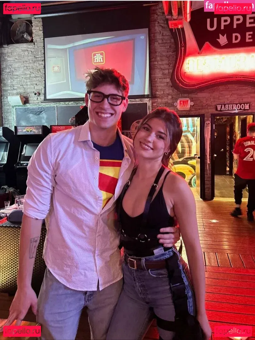 Ava Rose Beaune Onlyfans Photo Gallery 