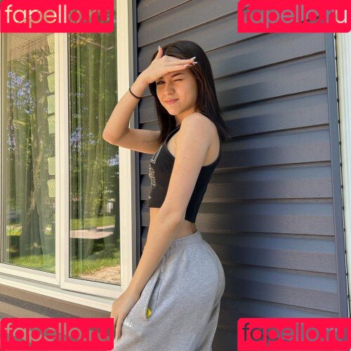 Ava Rose Beaune Onlyfans Photo Gallery 