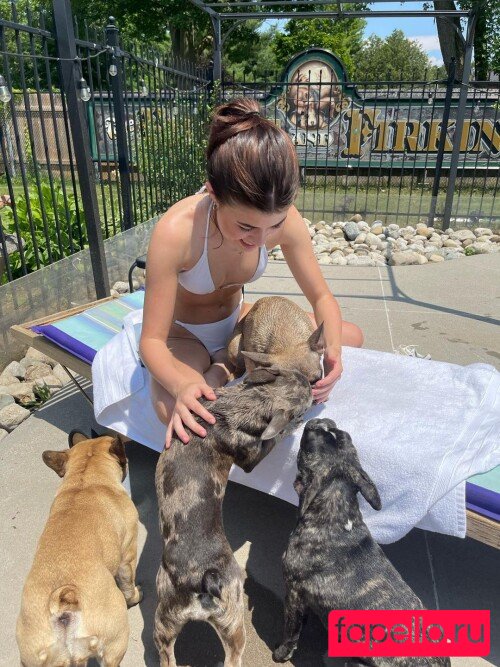 Ava Rose Beaune Onlyfans Photo Gallery 