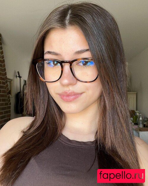 Ava Rose Beaune Onlyfans Photo Gallery 