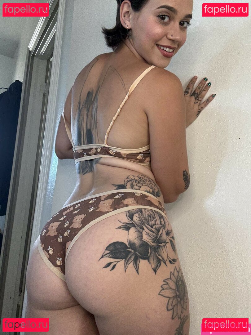 helpppmeh Nude Onlyfans Photo 9