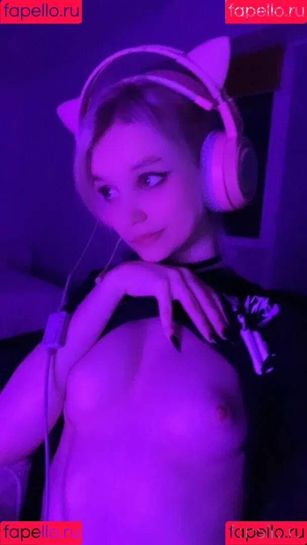 pipsyo Onlyfans Photo Gallery 