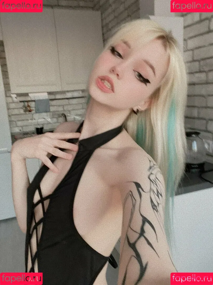 pipsyo Onlyfans Photo Gallery 