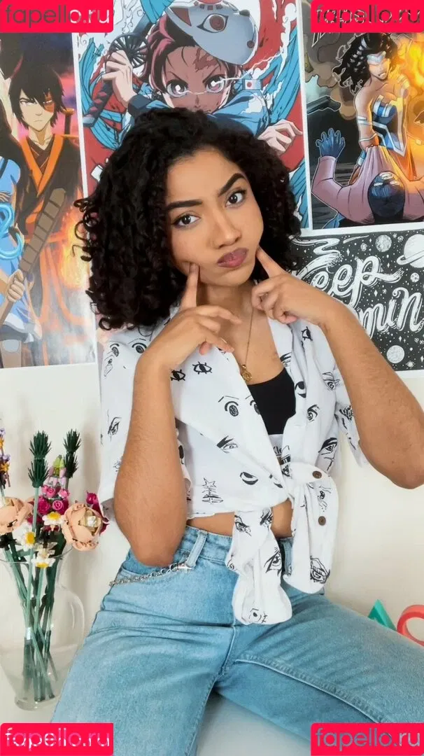 krystalogy Onlyfans Photo Gallery 