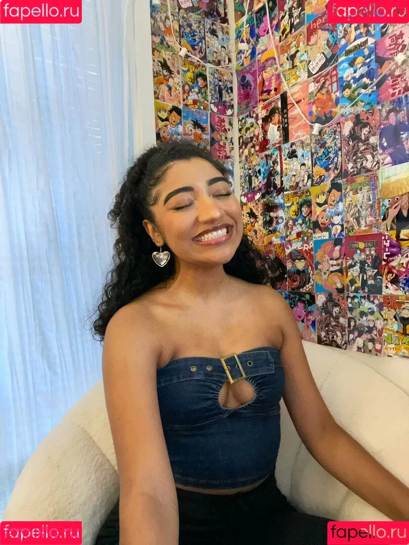 krystalogy Onlyfans Photo Gallery 