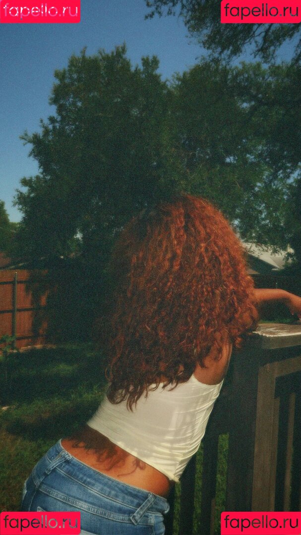 krystalogy Onlyfans Photo Gallery 