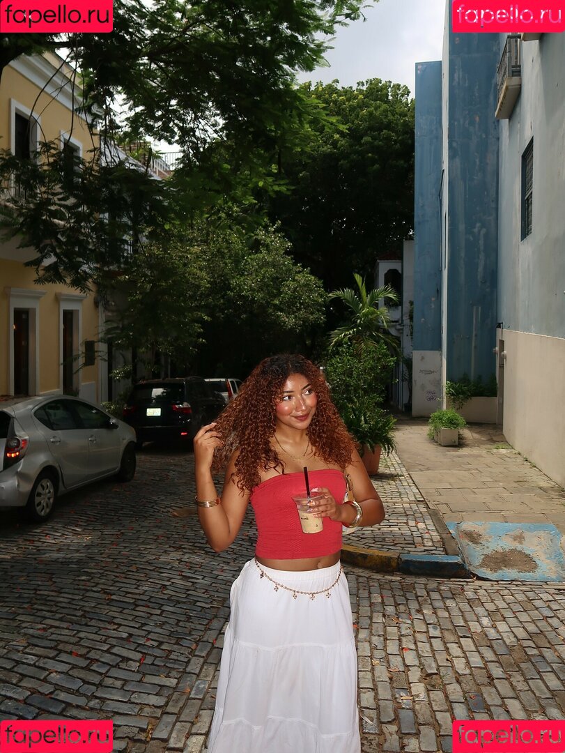 krystalogy Onlyfans Photo Gallery 