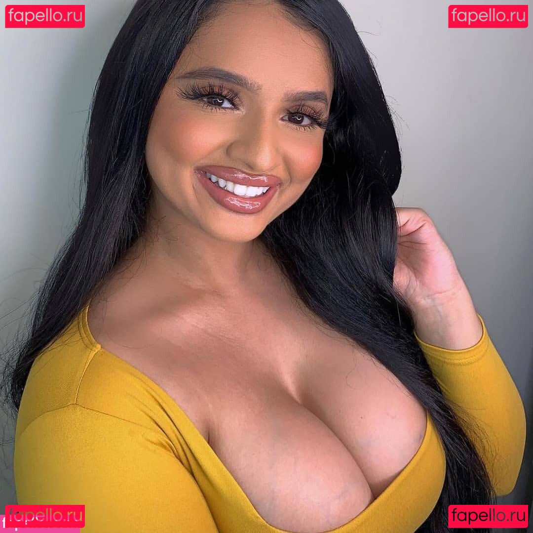 Tanya Ali Nude Onlyfans Photo 33