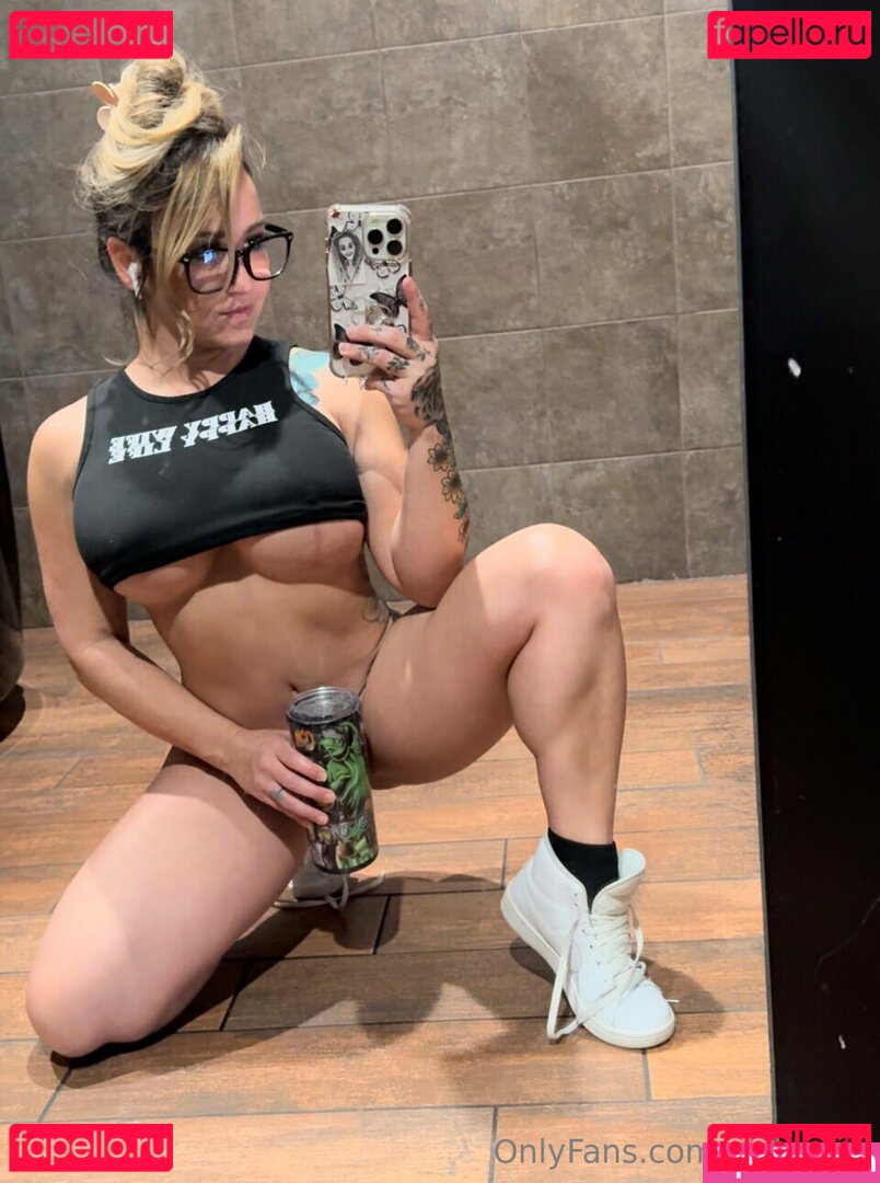 Nickie Lee Nude Onlyfans Photo 5