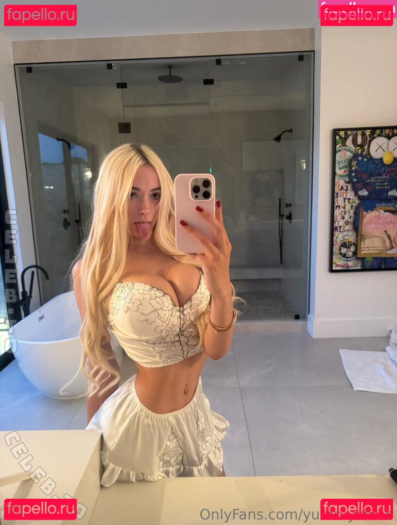 Chloe Yummy Nude Onlyfans Photo 12