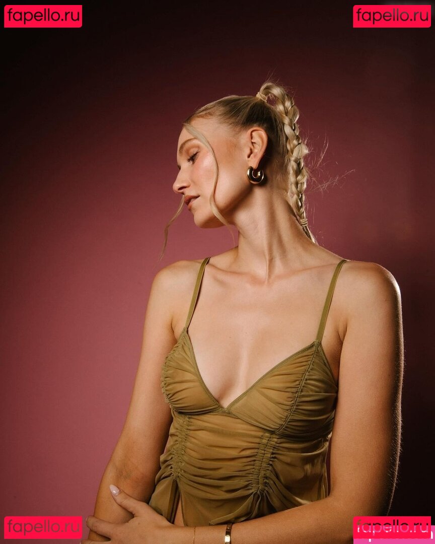 Carolin Niemczyk Nude Onlyfans Photo 50