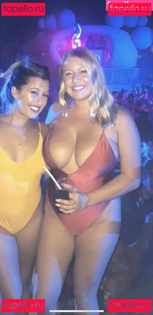 Nicole C Nude Onlyfans Photo 25