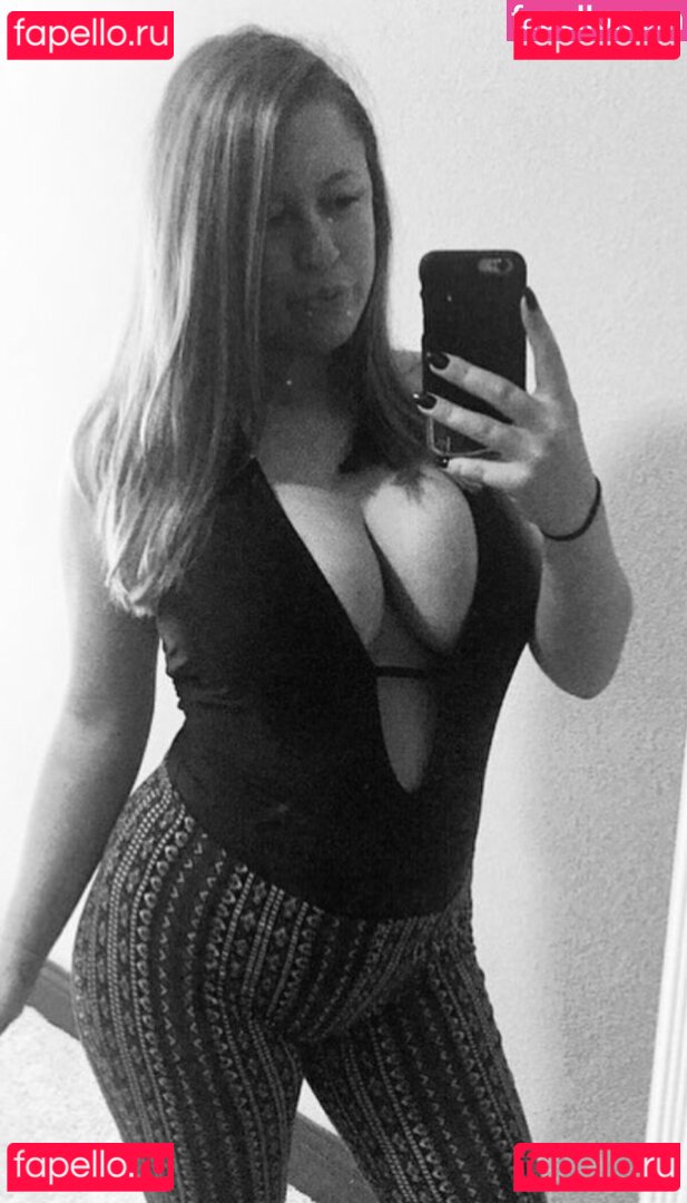 Nicole C Nude Onlyfans Photo 23