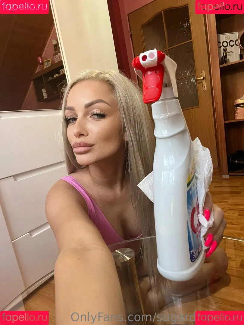 hotblondesarah Onlyfans Photo Gallery 