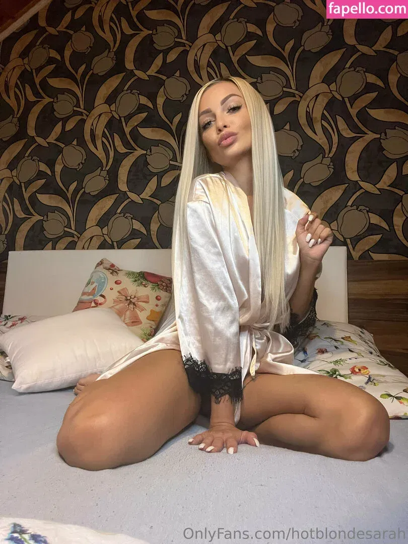 hotblondesarah Onlyfans Photo Gallery 