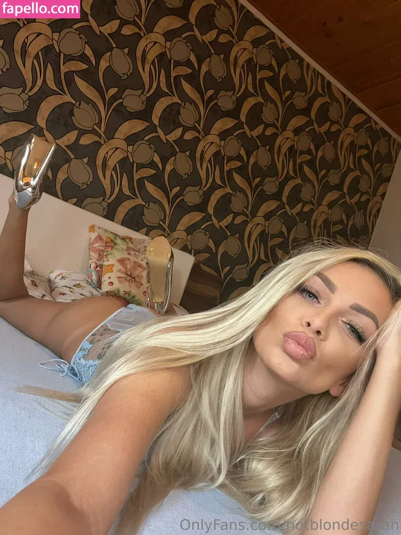 hotblondesarah Onlyfans Photo Gallery 
